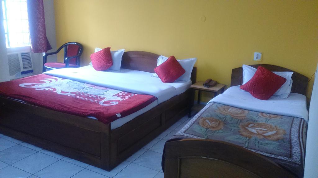 Breeze Hotel Siliguri Pokoj fotografie