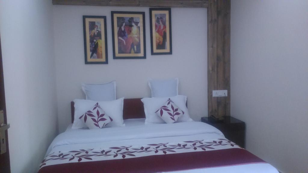 Breeze Hotel Siliguri Exteriér fotografie
