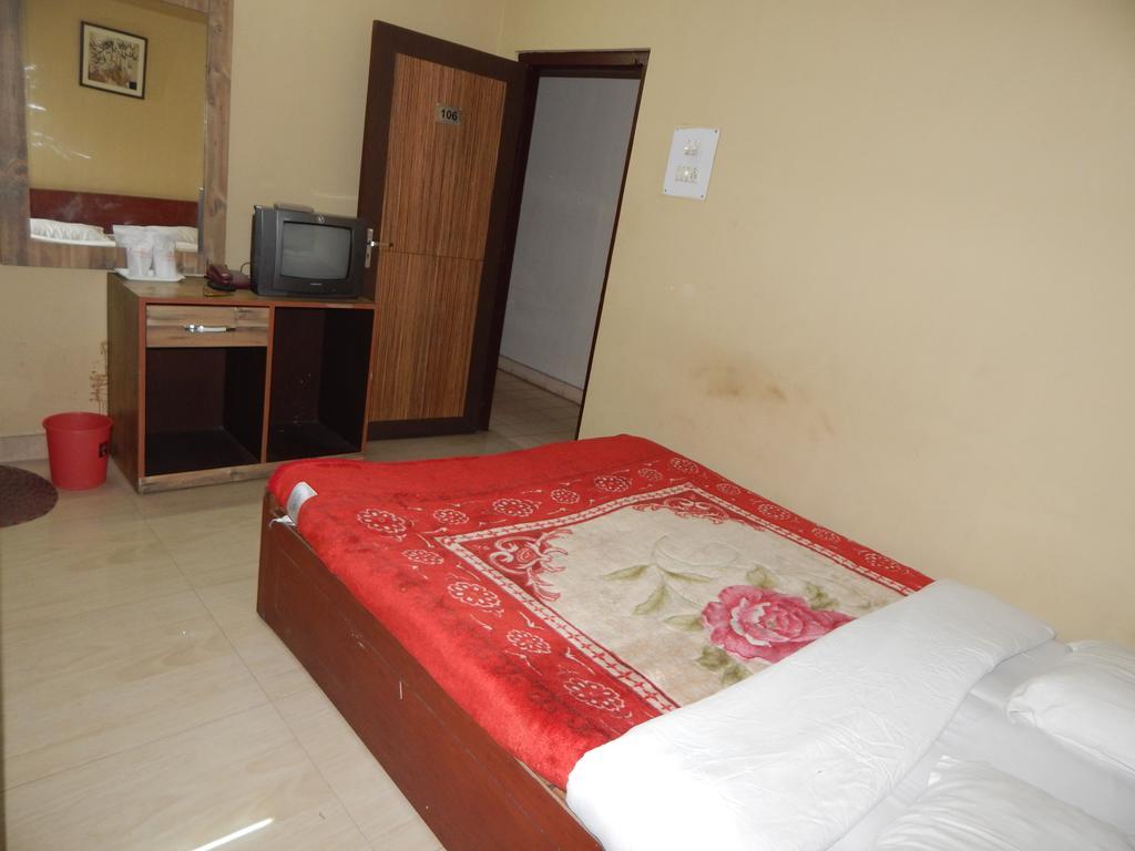 Breeze Hotel Siliguri Exteriér fotografie