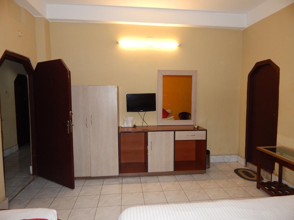 Breeze Hotel Siliguri Exteriér fotografie