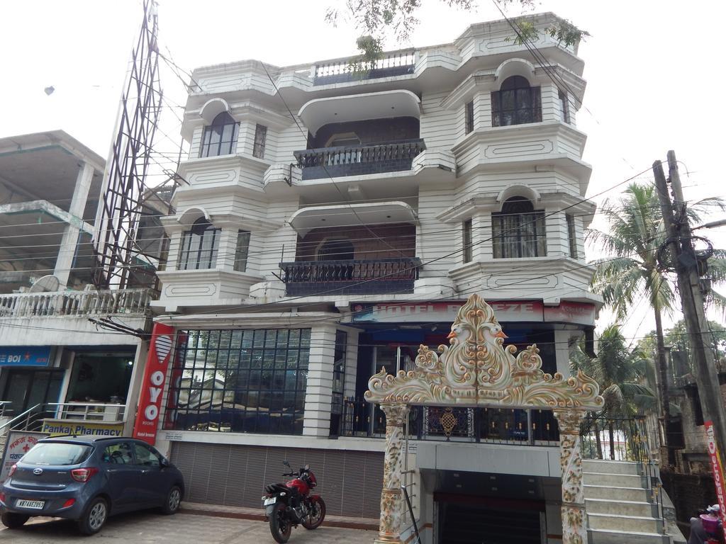 Breeze Hotel Siliguri Exteriér fotografie