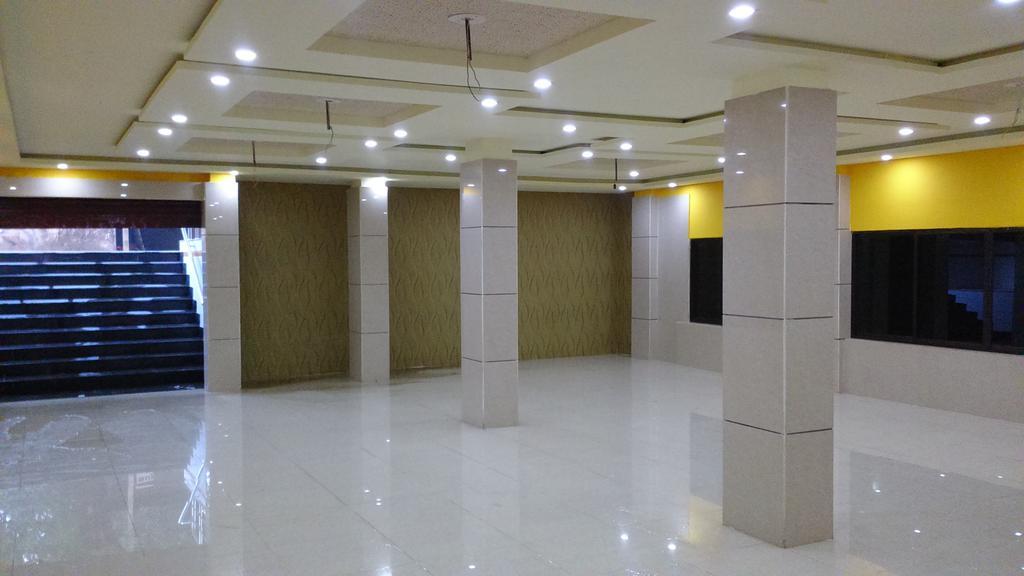 Breeze Hotel Siliguri Exteriér fotografie