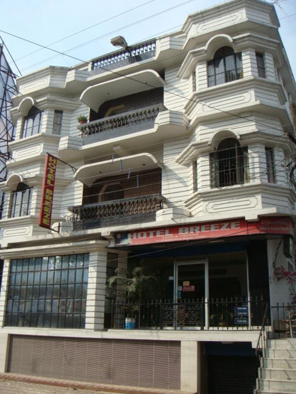 Breeze Hotel Siliguri Exteriér fotografie