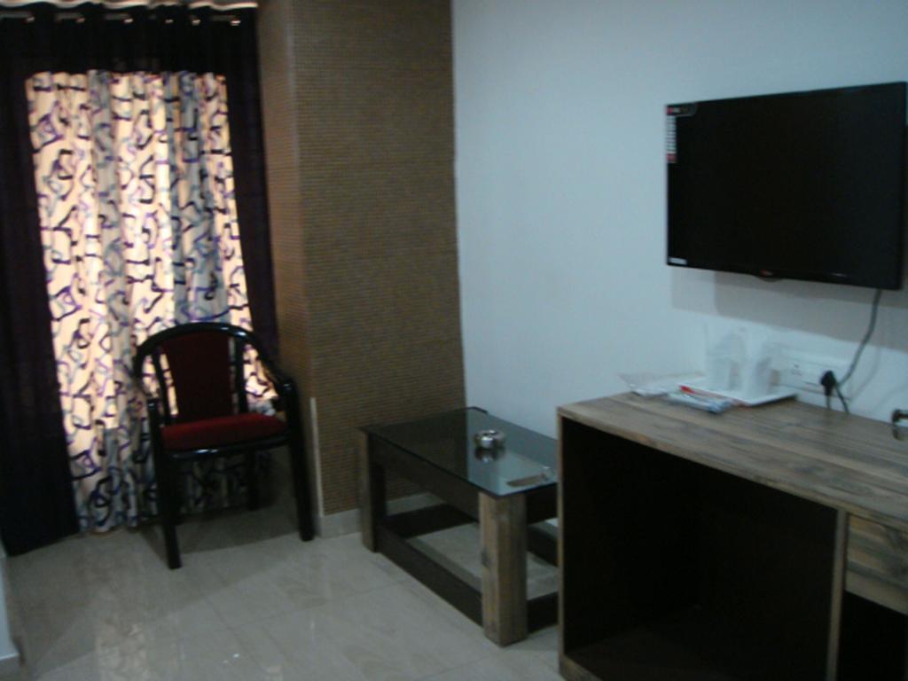 Breeze Hotel Siliguri Pokoj fotografie