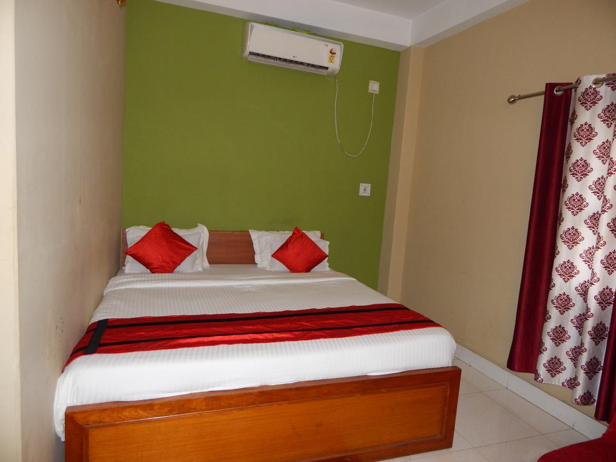 Breeze Hotel Siliguri Exteriér fotografie